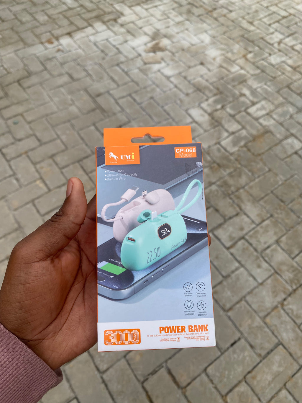 3,000mAh Portable Power Bank – Type-C & Lightning